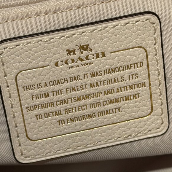 Pristine COACH White Ivory Pebbled Leather Turnlock Edie Handbag - Picture 13 of 16